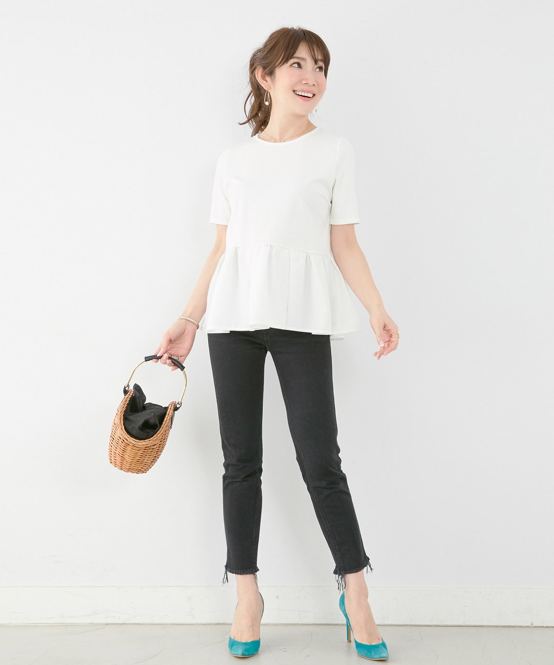 Cut and sew different material Hem tuck Peplum design / Liala × PG - 女装上衣 - 棉 白色