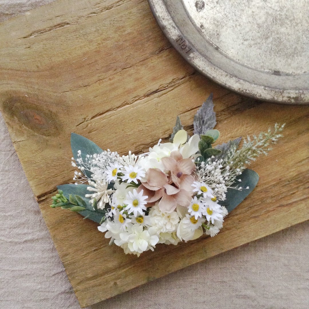 Mini daisy and beige hydrangea headdress - 发饰 - 植物．花 多色