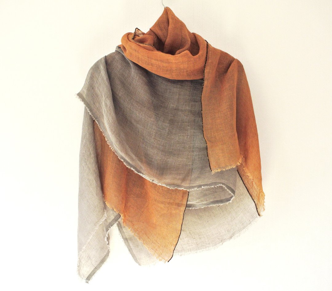 Natural Japanese cedar dyed gray wood color sustainable linen scarf - 围巾/披肩 - 棉 灰色