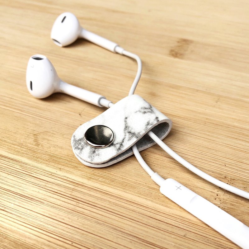 【迷你集线器】 大理石纹(白色油边)(银扣)(颜色请参考内文说明) - 卷线器/电线收纳 - 真皮 