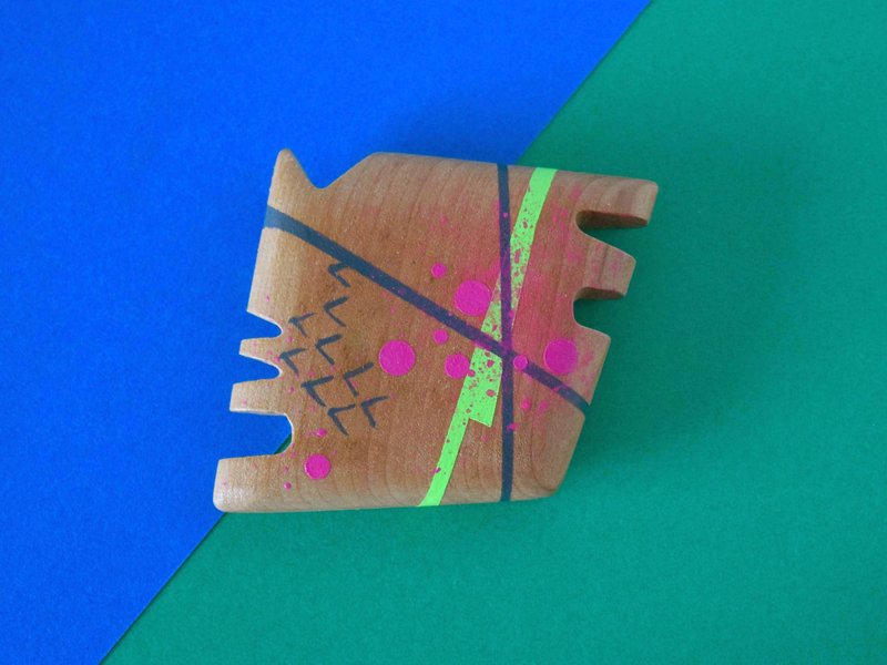 Small Abstract Vanity Hand Mirror (neon green and gray) - 彩妆刷具/镜子/梳子 - 木头 多色