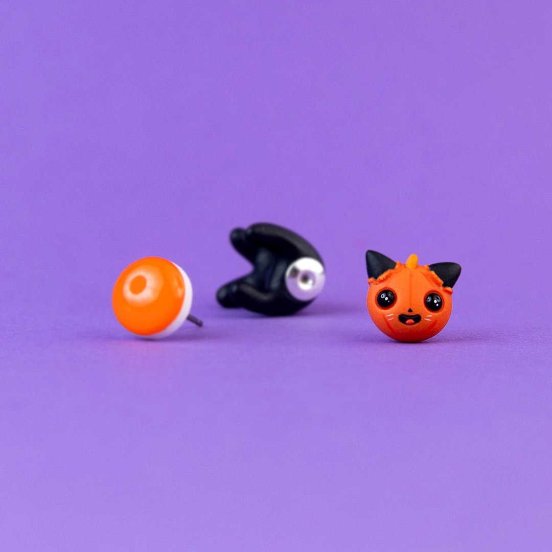 Pumpkin Cat Earrings, Cat Lovers Gift - Handmade Jewelry, Halloween Collection - 耳环/耳夹 - 粘土 橘色
