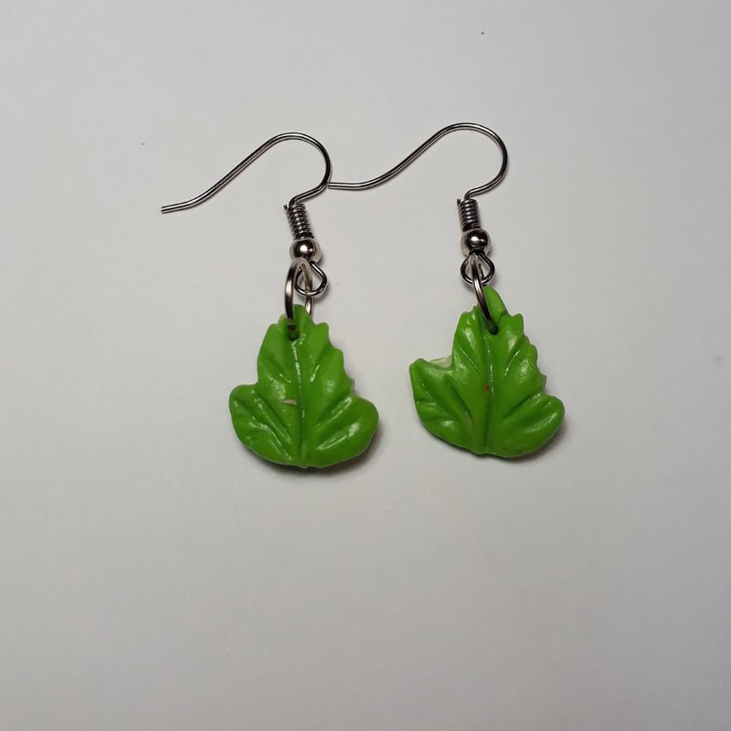 Green Leaf Earring Handmade Air Dry Clay Eco Friendly Stainless Wire Hook - 耳环/耳夹 - 粘土 绿色