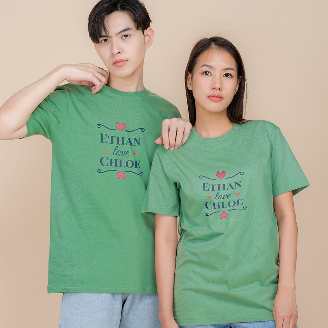 定制化情侣装周年纪念日礼物 2024 短袖 T 恤男女 上衣【一套两件】 - 女装 T 恤 - 棉 多色