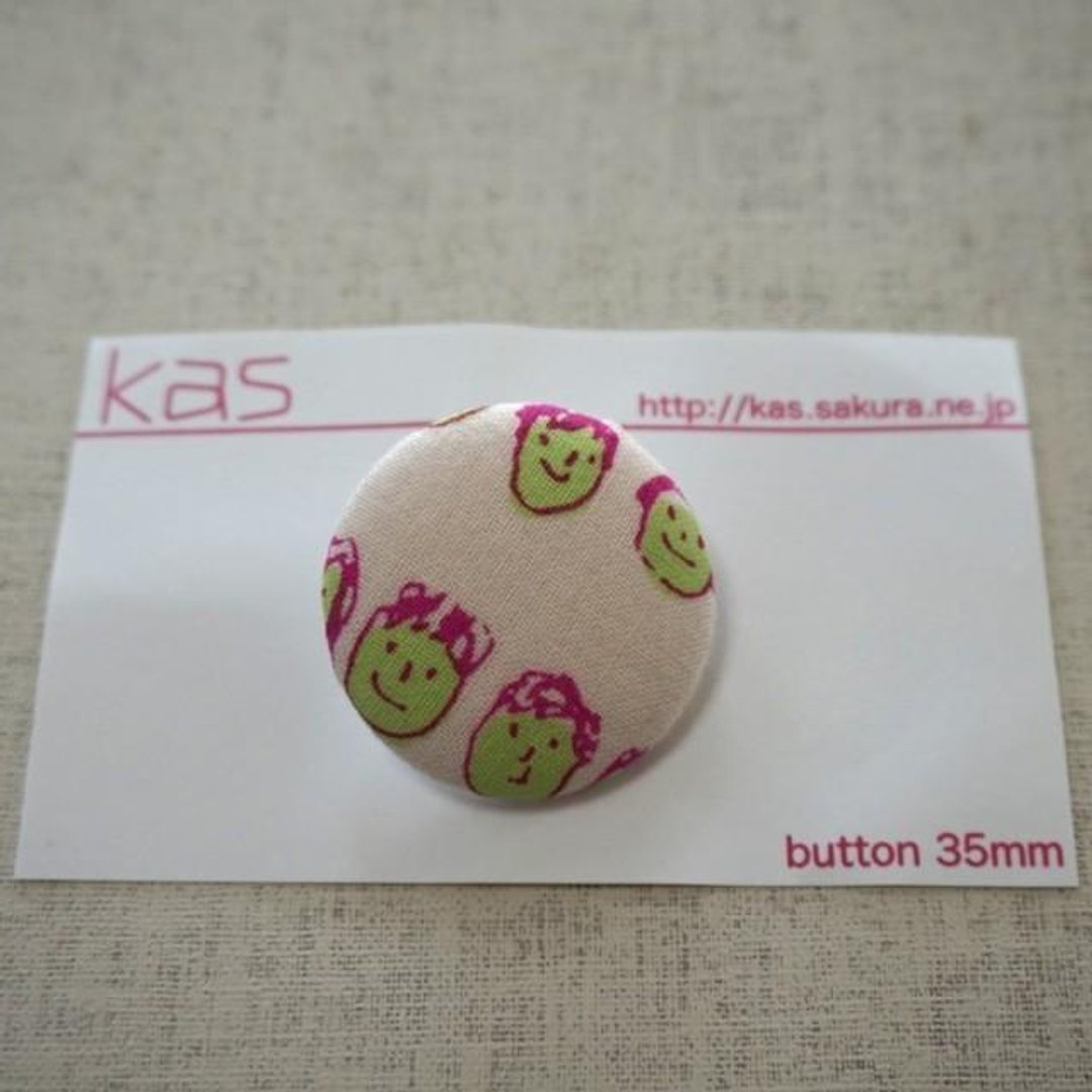 Hand printed original covered button"friends"(large) - 其他 - 棉 粉红色
