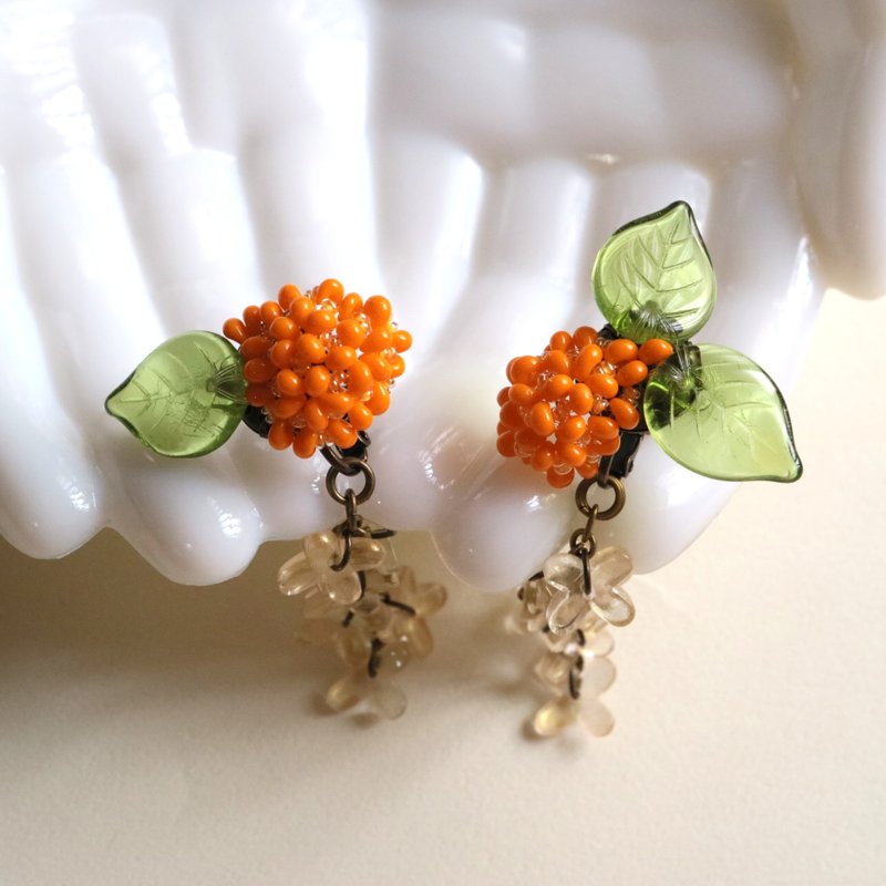 飘香桂花耳环 秋季 金木犀 花朵 摇曳 橘色 米珠 精致 - 耳环/耳夹 - 玻璃 橘色