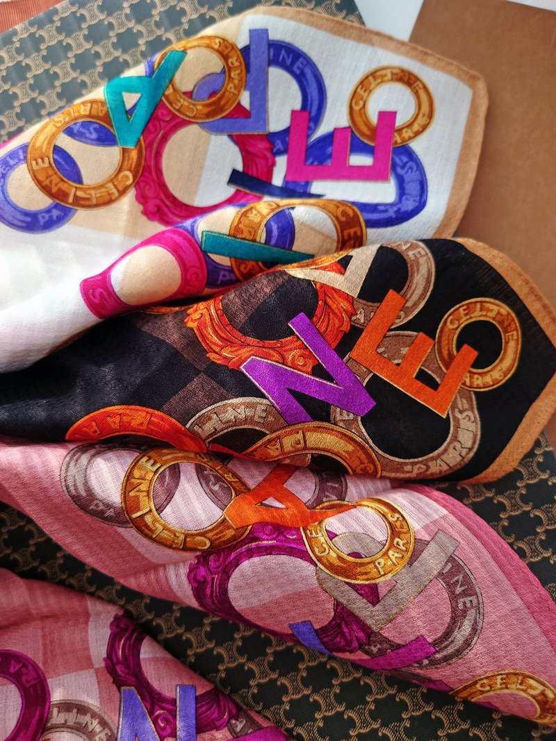 全新未使用 CELINE 稀有高质 老花 手巾方巾 手帕 绑包带围巾丝巾 - 其他 - 棉．麻 白色