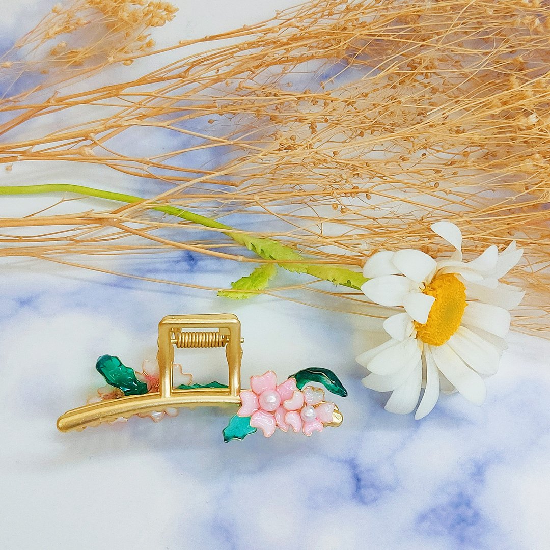 好质感双面粉色樱花一字鲨鱼夹 时尚宝石胶树脂发夹 - 发饰 - 其他金属 粉红色