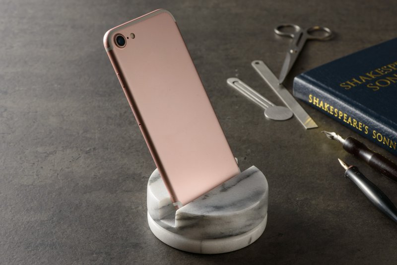 圣诞礼物交换—大理石旋转手机座 / 名片座 追剧神器 - 手机座/防尘塞 - 石头 白色