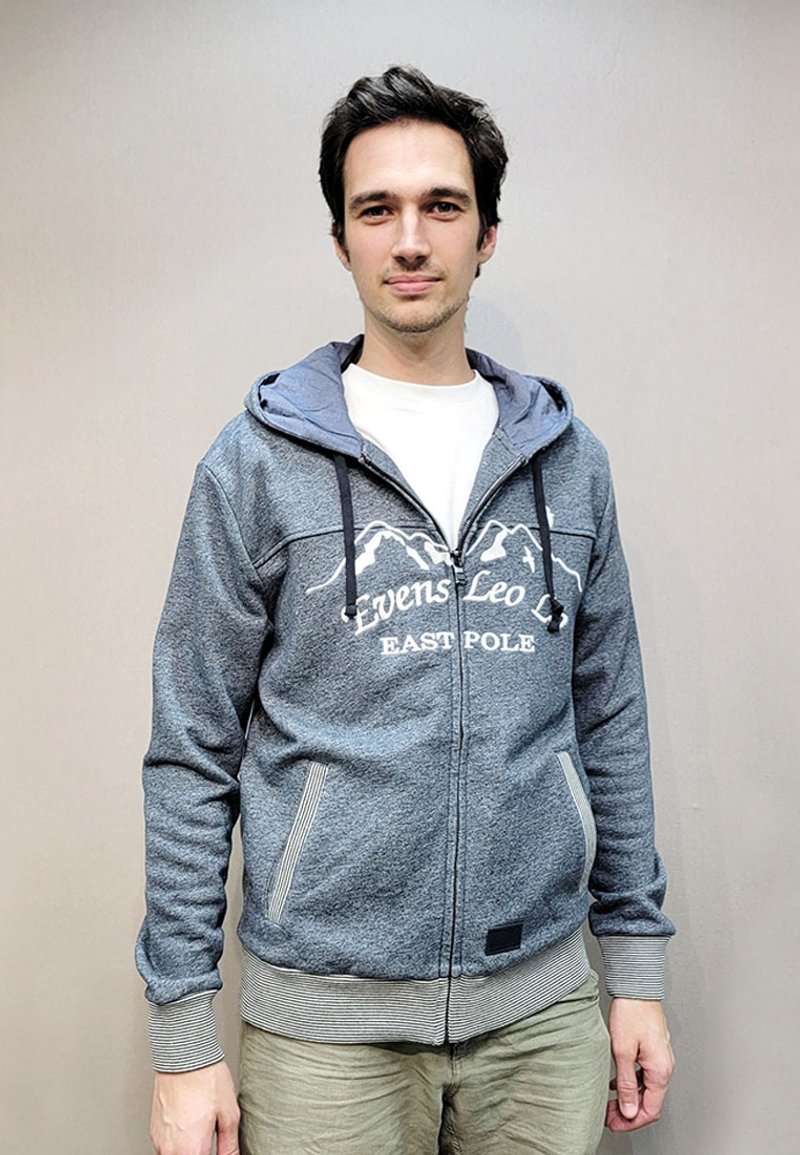 EAST POLE 男装蓝色连帽卫衣夹克针织外套 - 男装外套 - 棉．麻 