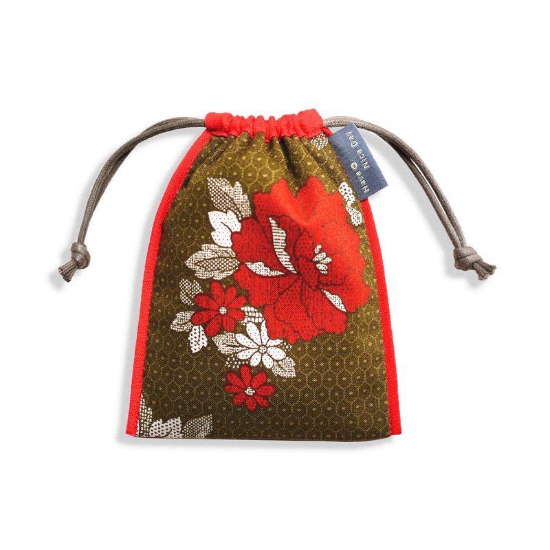 Have A Nice Day【束一束二】拼色细边束口袋-橄榄绿古红花 (M) - 化妆包/杂物包 - 棉．麻 绿色