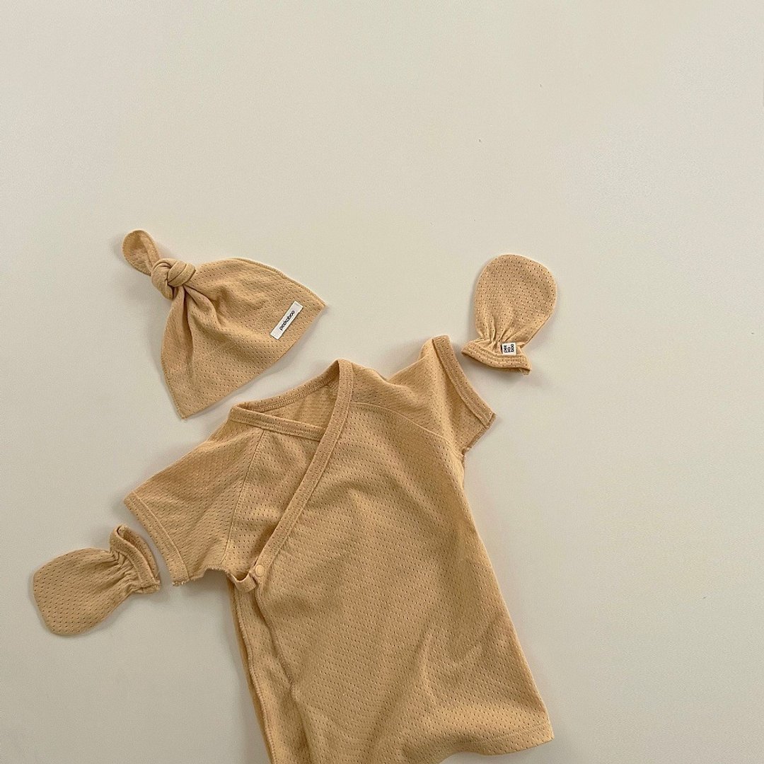 韩国纯棉小圆孔透气轻薄新生儿套装 •Pong Pong Newborn Set• - 满月礼盒 - 棉．麻 