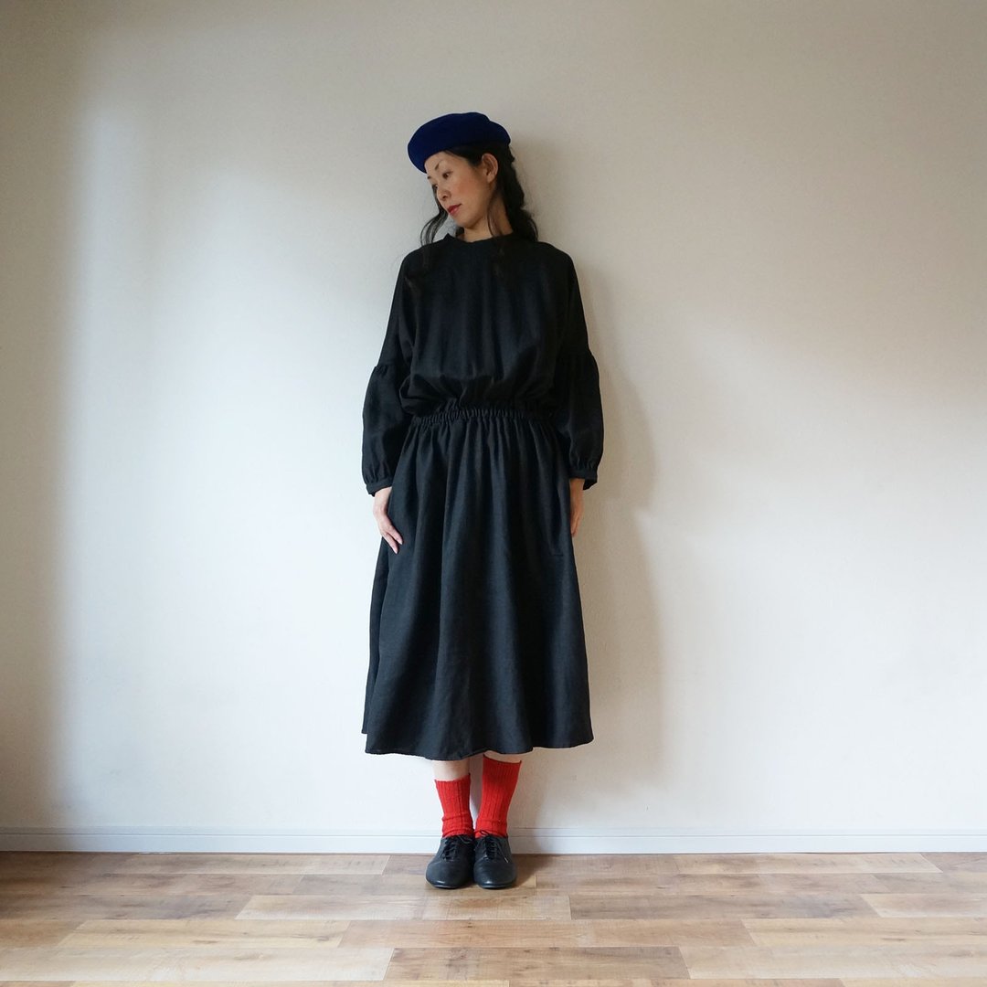 Linen waist gather one-piece - 洋装/连衣裙 - 棉．麻 黑色