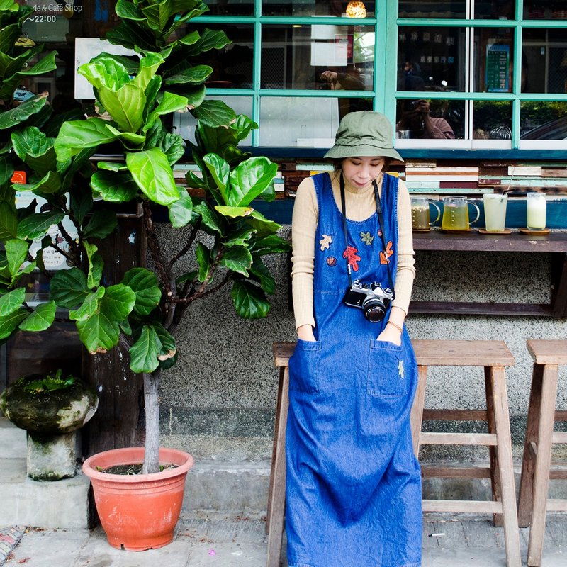 小叶松果.绒布刺绣深蓝牛仔长洋装附口袋 #Vintage #古着 #莞洱 - 洋装/连衣裙 - 棉．麻 