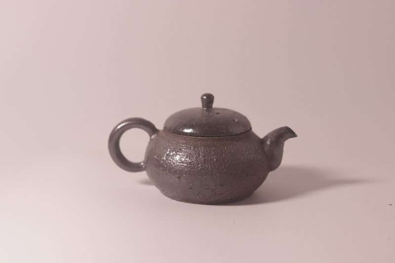 柴烧黑御影 茶壶 - 茶具/茶杯 - 陶 黑色
