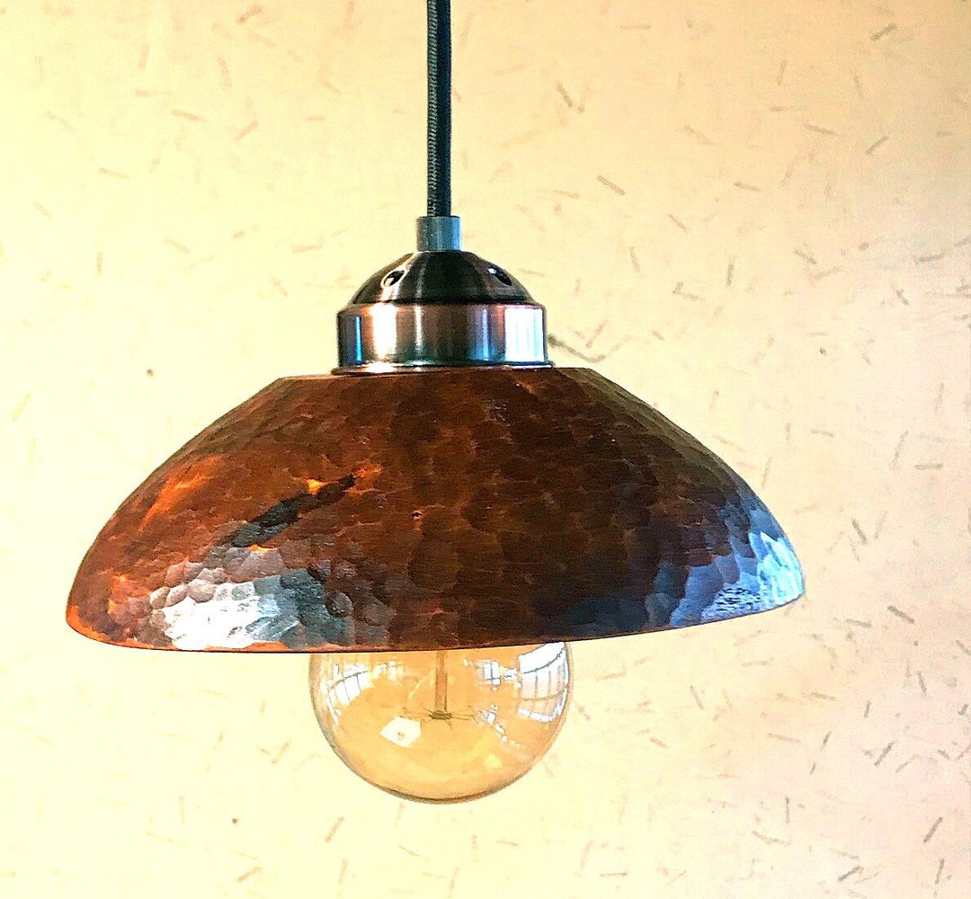 Pendant light made of raw alder wood, hand-carved with wiped lacquer finish - 灯具/灯饰 - 木头 咖啡色