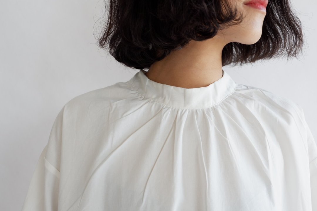 Oversized top 宽松版型上衣 - 女装上衣 - 其他材质 白色