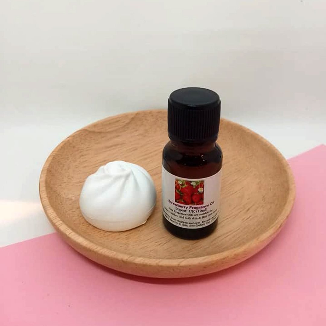 造型扩香石配香薰油(草莓香) - 香薰/精油/线香 - 其他材质 红色