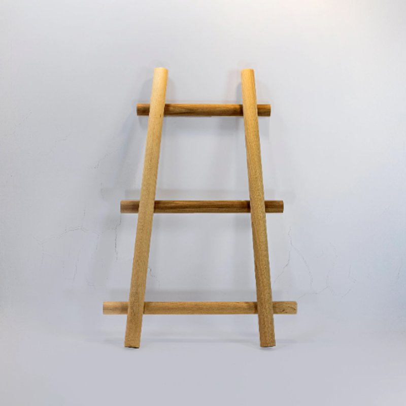 Self-assembly kit, set of: 30i=3 rungs; 40i=4 rungs or 50i=5 rungs. Wood ladder - 衣架/挂勾 - 木头 