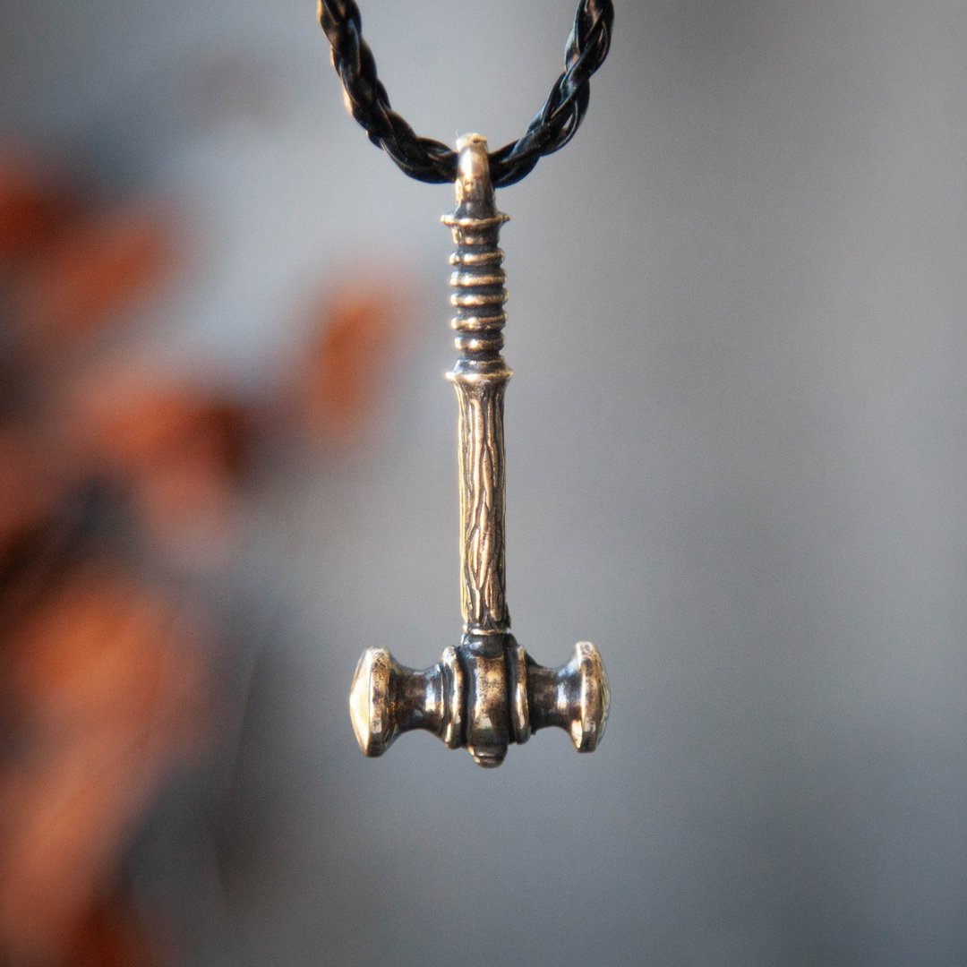 皮革绳锤形坠饰。战士项链。武器饰品。男性礼物 - 项链 - 其他金属 橘色