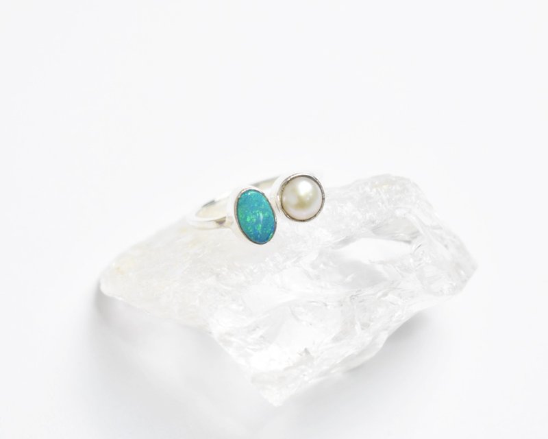 欧泊石与淡水珍珠银质叉形戒指 – 925 纯银 - 戒指 - 宝石 蓝色