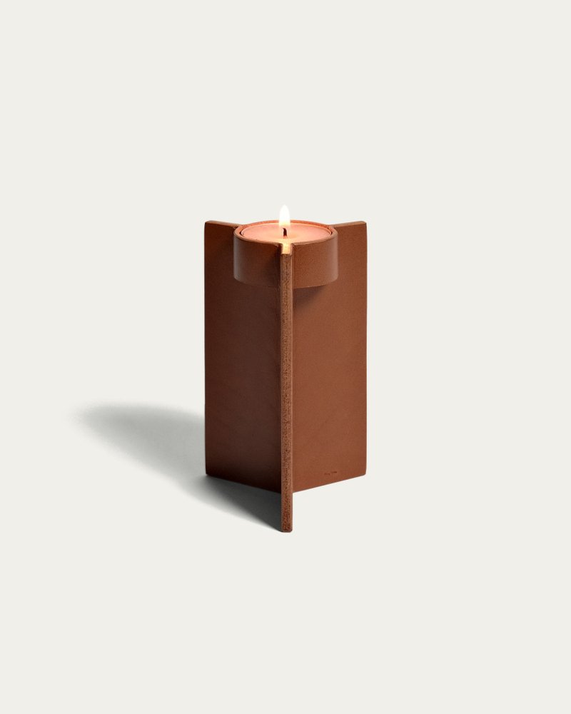 聚 烛台 Leather Candle Holder - 蜡烛/烛台 - 真皮 咖啡色