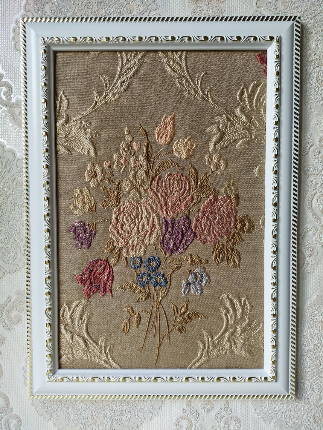 沙漠色背景上带有一束玫瑰的布画 - 墙贴/壁贴 - 棉 多色