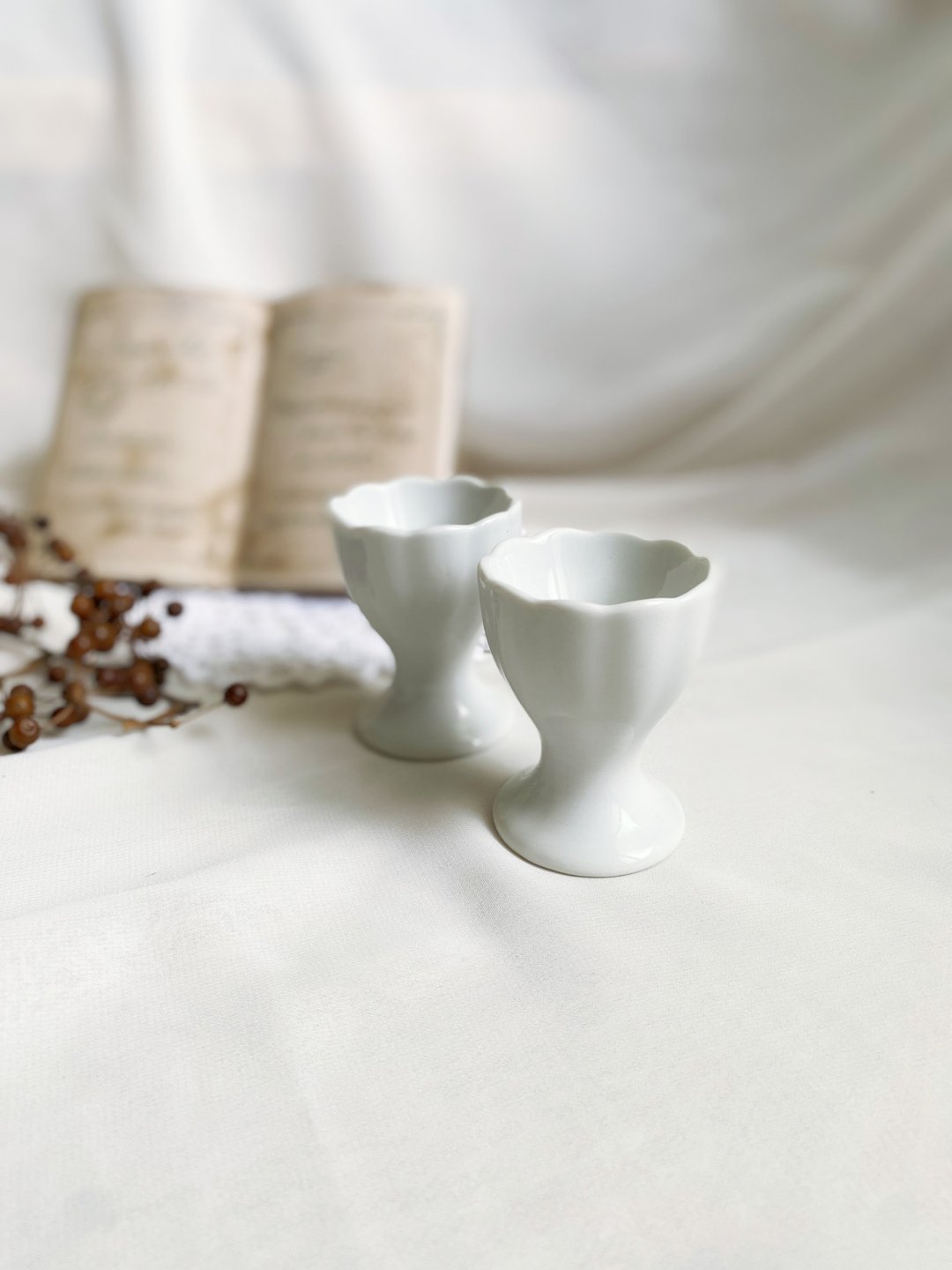 【好日恋物】暑假快乐 德国 vintage 简约纯白乡村风小花边蛋杯一组 - 其他杯子 - 瓷 白色