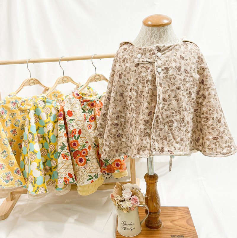 兔耳-手作豆豆毯双面斗篷/奶茶系 - 童装上衣 - 棉．麻 黄色