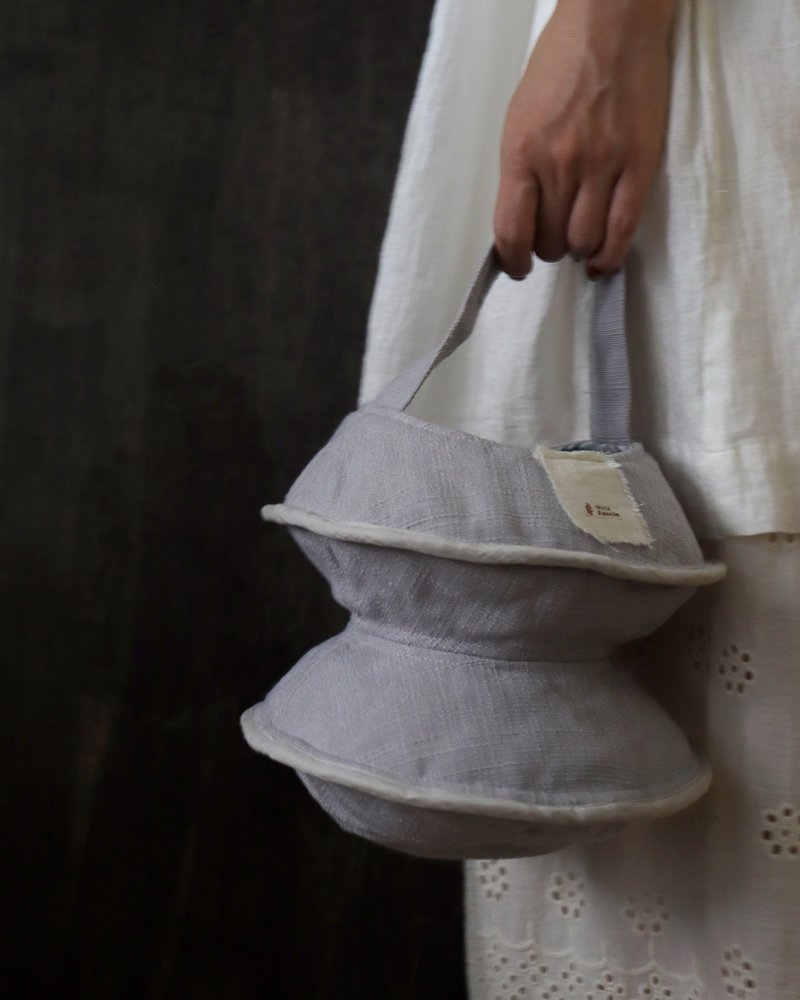 步野  双面用弹簧折灯笼包  灰十字纹X灰条纹 - 手提包/手提袋 - 棉．麻 灰色