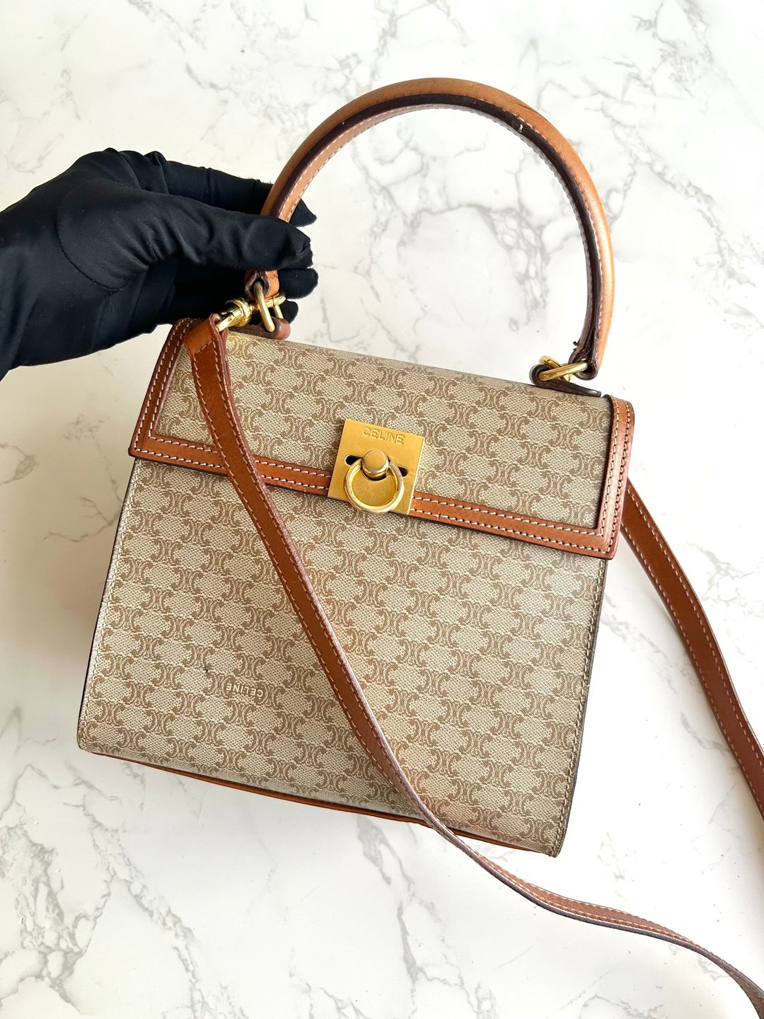 绝版中古包 Celine 米咖色老花小号凯莉 斜背包 单肩包 侧背包古董 - 侧背包/斜挎包 - 真皮 卡其色