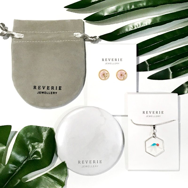 Goody Bag - 限定富士山颈链+金色经典押花耳环+云石纹随身镜子组合 - 颈链 - 其他金属 粉红色