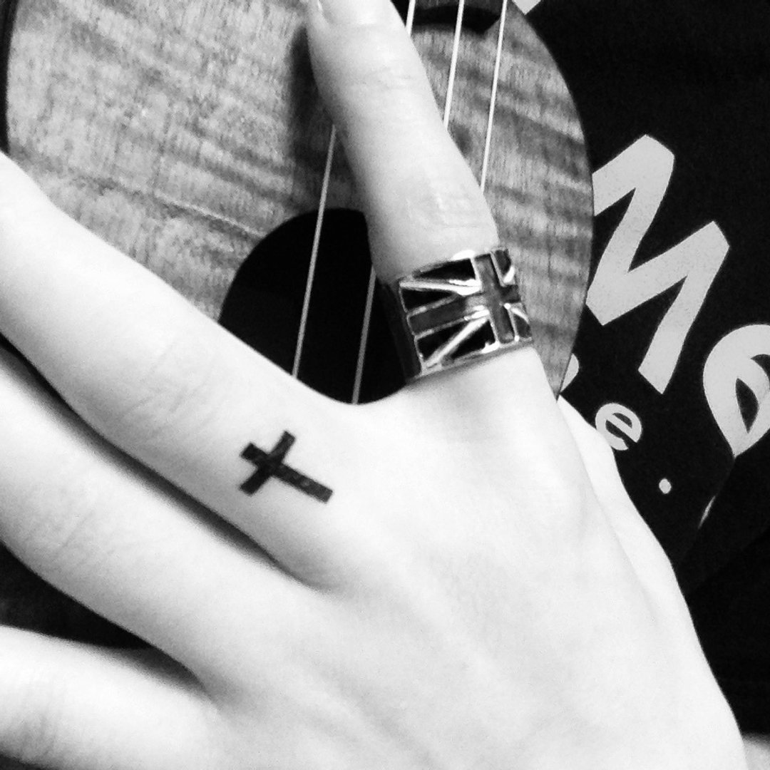 OhMyTat 小十字架 Little Cross 刺青图案纹身贴纸 (4 张) - 纹身贴 - 纸 黑色