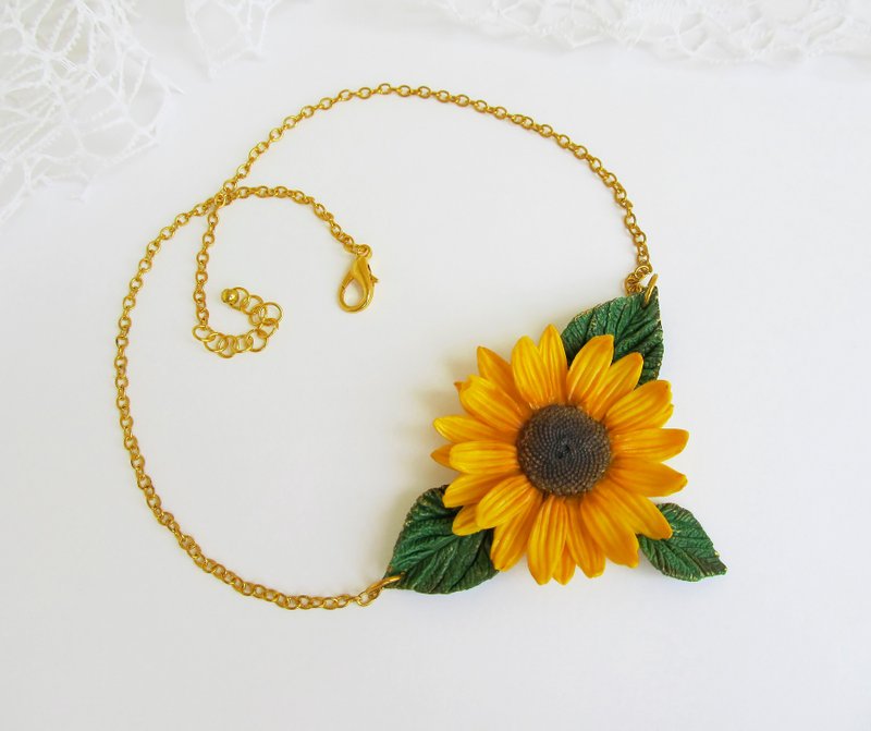 Yellow sunflower necklace Sunflower pendant Sunflower jewelry Blossom necklace - 项链 - 粘土 黄色
