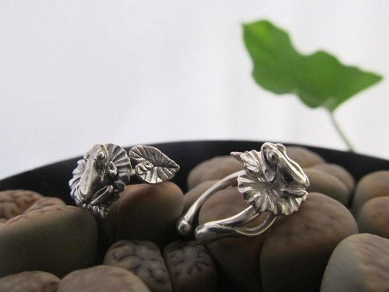 Tiny Frog and Umberata Ear Cuff - 其他 - 其他金属 银色