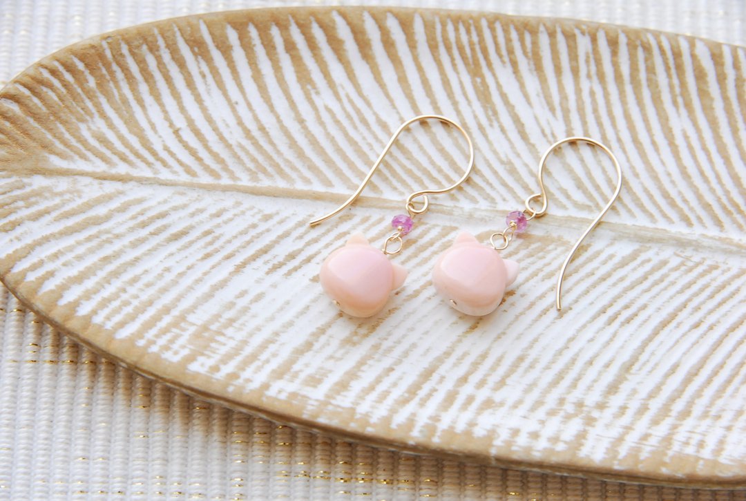 Pink Cat Earrings Queen Conch Shell 14kgf - 耳环/耳夹 - 贝壳 粉红色