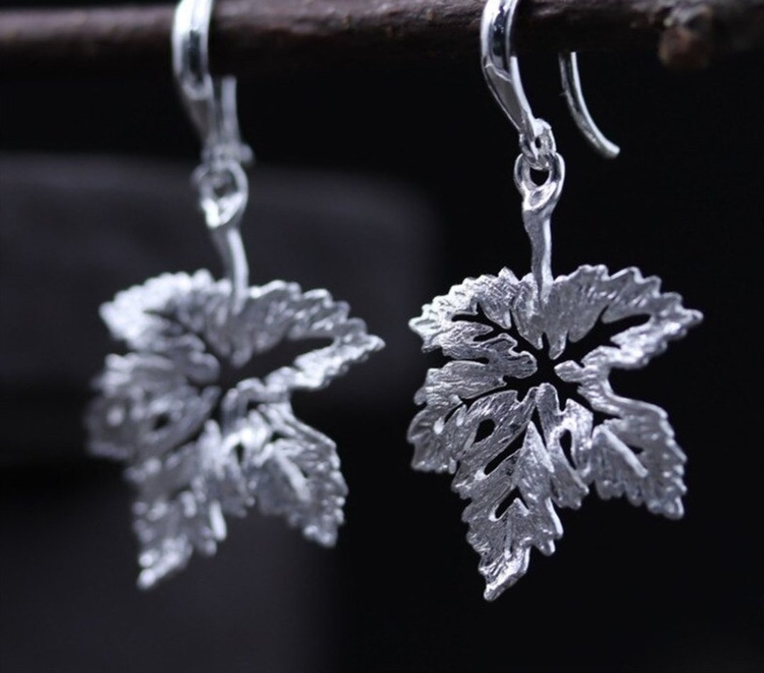Real 925 Sterling Silver Handmade Hollow Maple Leaf Dangle Earrings Ethnic Women - 耳环/耳夹 - 纯银 银色
