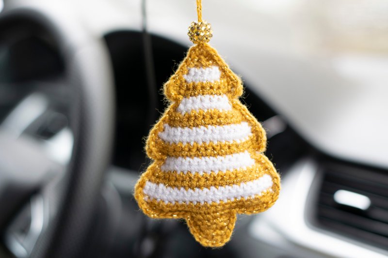 Christmas tree car accessory, car decor, rear view mirror charm, 平安車掛, 针织玩具 汽車用品 - 吊饰 - 其他材质 金色
