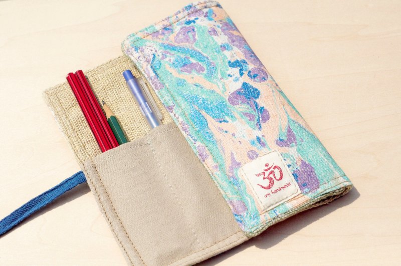 手绘渲染笔袋 / 手感卷轴 / 春卷笔袋 - 笔的水彩色房子3 ( 蓝色绑带 ) - 铅笔盒/笔袋 - 其他材质 多色