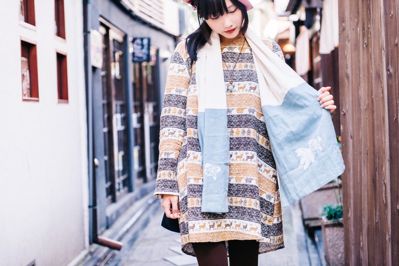 【金鱼梦】手感棉麻围巾系列 - 围巾/披肩 - 棉．麻 蓝色