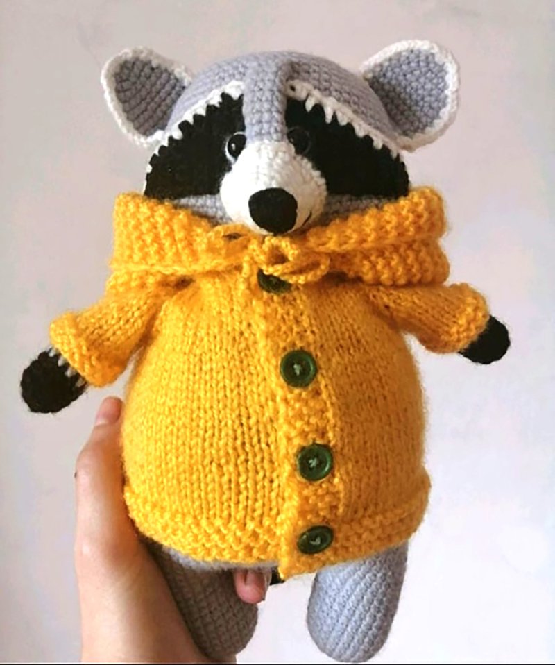 Crochet raccoon Stuffed animal Handmade raccoon Amigurumi doll Plush raccoon - 玩具/玩偶 - 棉．麻 黄色