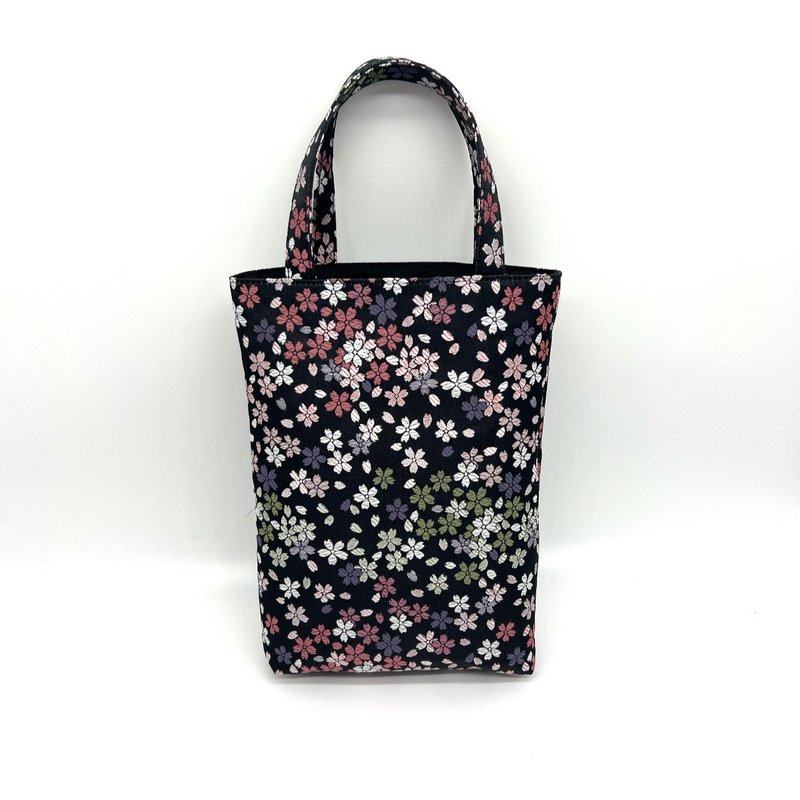 Japanese pattern handbag made from Nishijin-ori and brocade fabric - 手提包/手提袋 - 聚酯纤维 多色