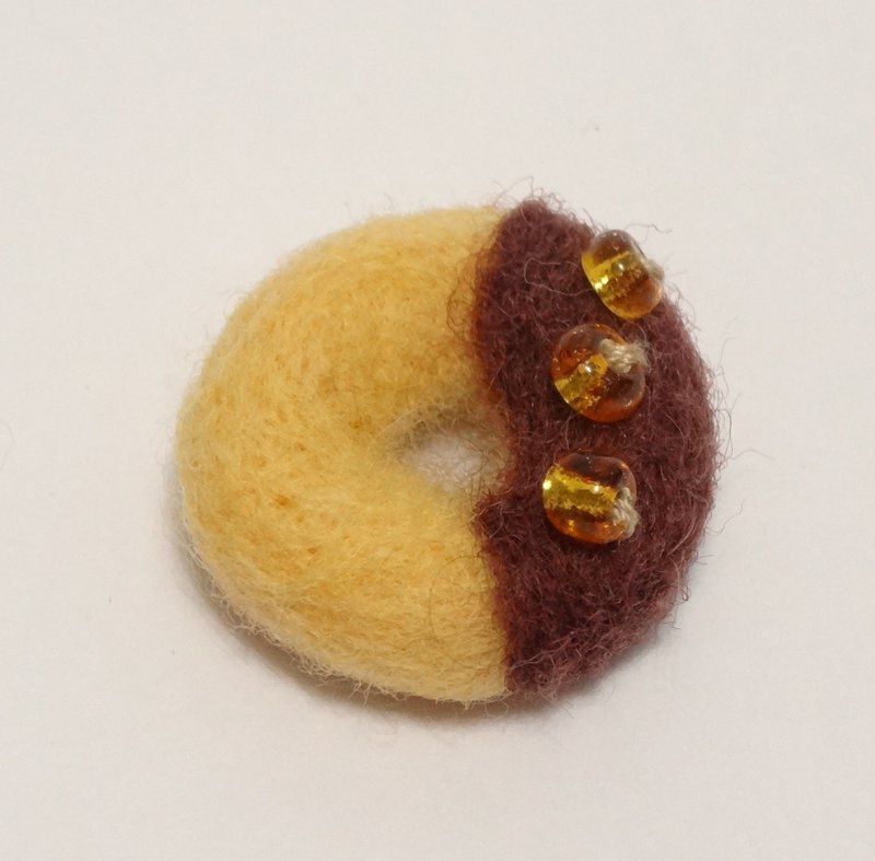 香浓巧克力甜甜圈-羊毛毡  "钥匙圈、吊饰、摆饰"(可定制化更改颜色) - 钥匙链/钥匙包 - 羊毛 咖啡色