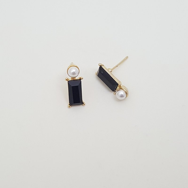 Rectangle black Cubic Zirconia pearl Earrings,pearl Stud Earrings - 耳环/耳夹 - 其他材质 蓝色