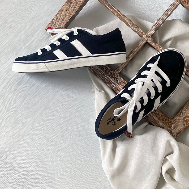 (宽楦) 复古双线绑带休闲鞋 帆布鞋 小红帽大野狼 - 黑色 - 女款休闲鞋 - 棉．麻 黑色