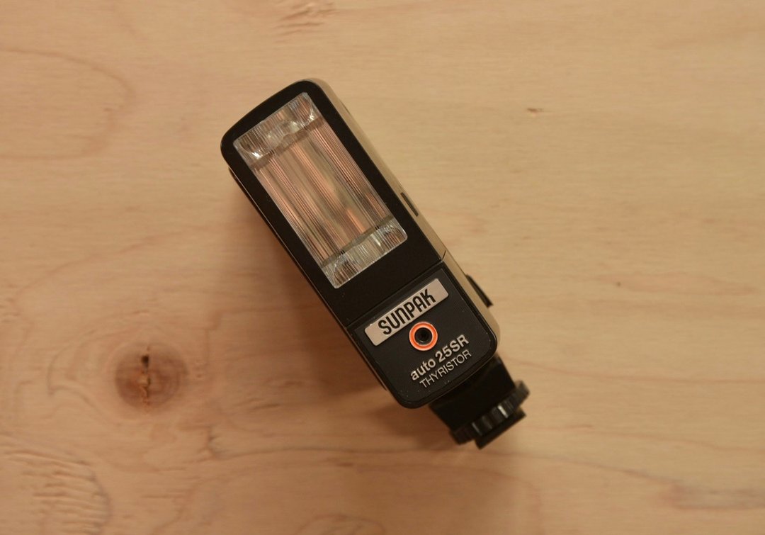 【经典古物】Sunpak Auto 25SR Thyristor 复古闪光灯 含同步线 - 相机 - 其他材质 