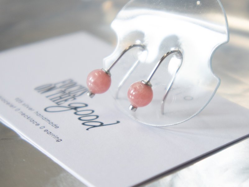 925纯银。6mm红纹石果果耳环钩 - 耳环/耳夹 - 半宝石 粉红色