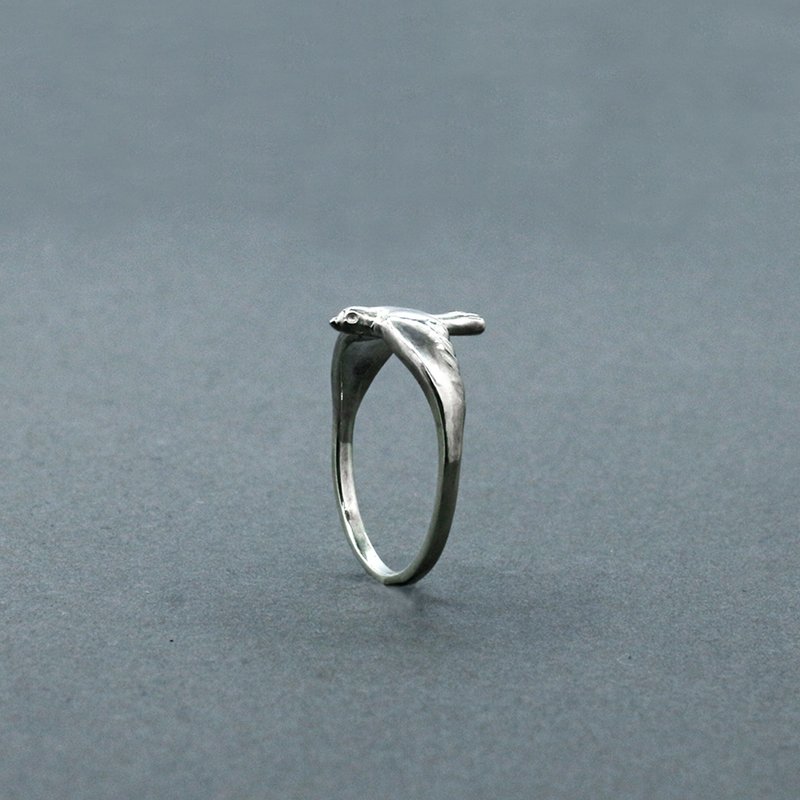 Swallow Ring - 戒指 - 其他金属 银色