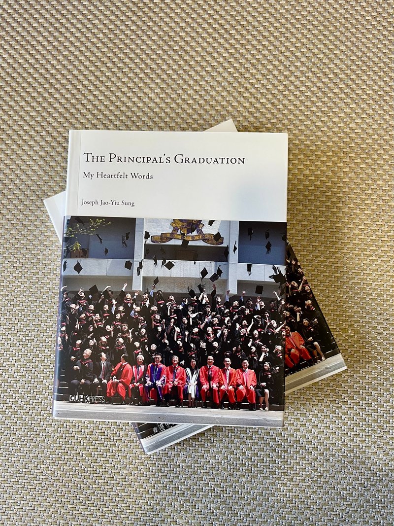 The Principals Graduation / Joseph Jao-Yiu Sung - 刊物/书籍 - 纸 白色