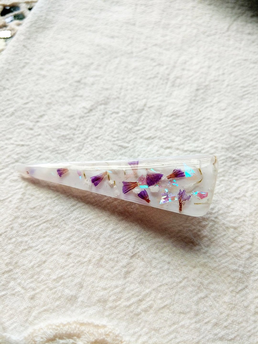 真花发夹 干燥花 小三角形 法国小白梅 紫色星辰花 白色发夹 - 发饰 - 树脂 白色